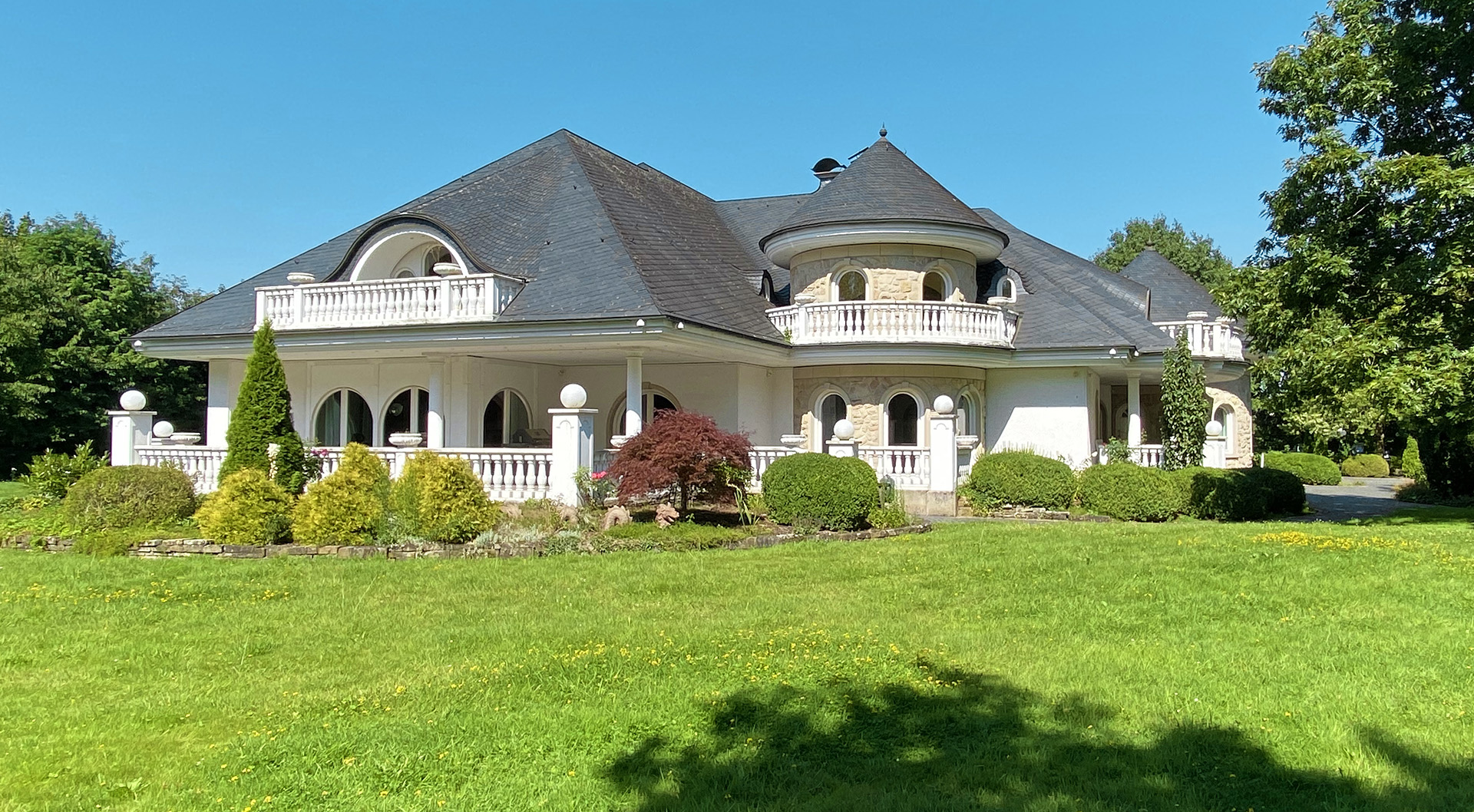 Ansicht vom Garten der Villa Schloss Holte-Stukenbrock